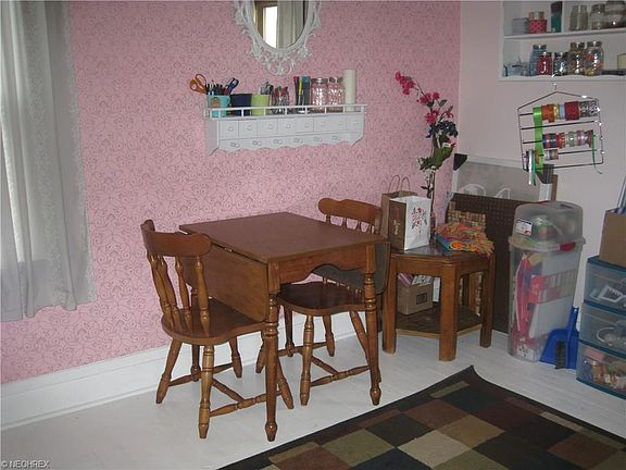 4th image of 6602 Bradley Ave