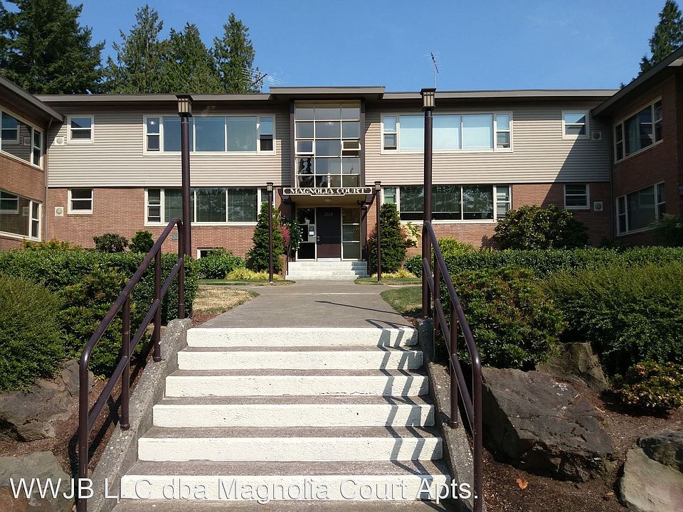 1st image of 2518 32nd Ave W APT 101