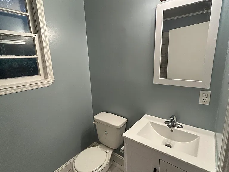 3221 Atkins Dr — Photo 8