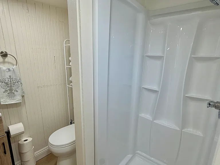 2174 Logan Ave #B — Photo 10