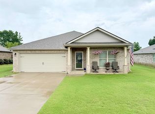 1123 SW Colonial Dr, Cullman, AL 35055