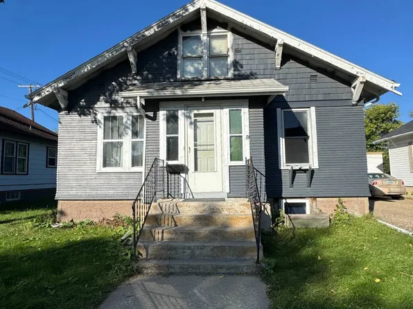 615 2nd Ave NE, Devils Lake, ND 58301