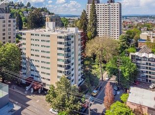 2211 SW Park Pl Unit 803, Portland, OR 97205