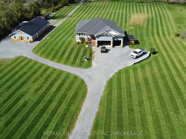 923 Maple Rd, Loyalist, ON K0H 2H0