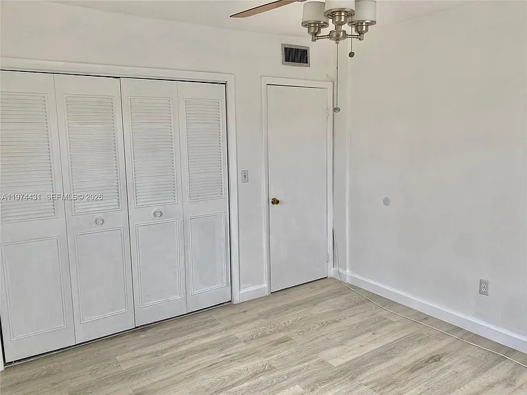 380 E 35th St #2118 — Photo 3