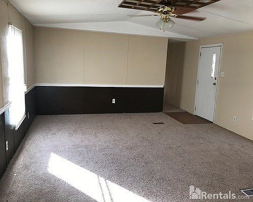 2nd image of 1136 Pumpkin Dr