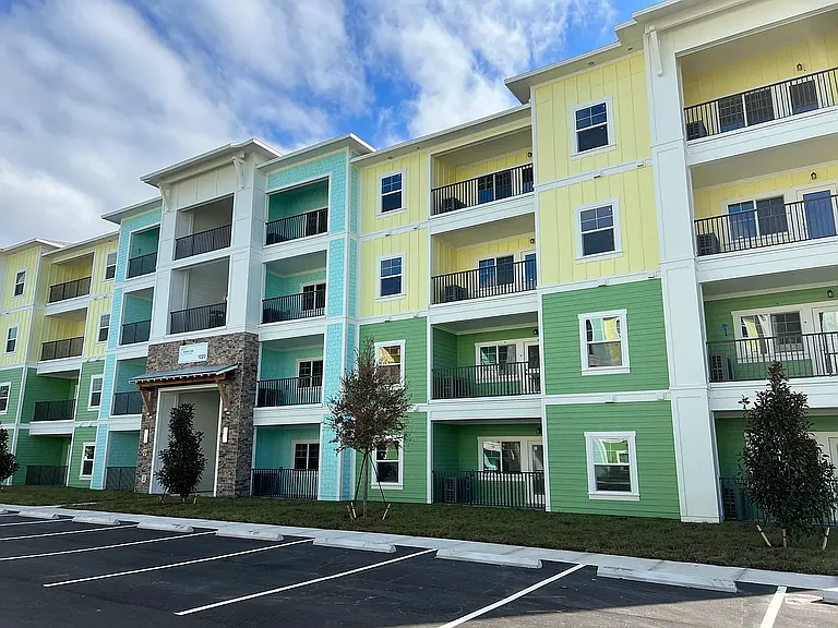 Grand Oak Apartments — Photo 18