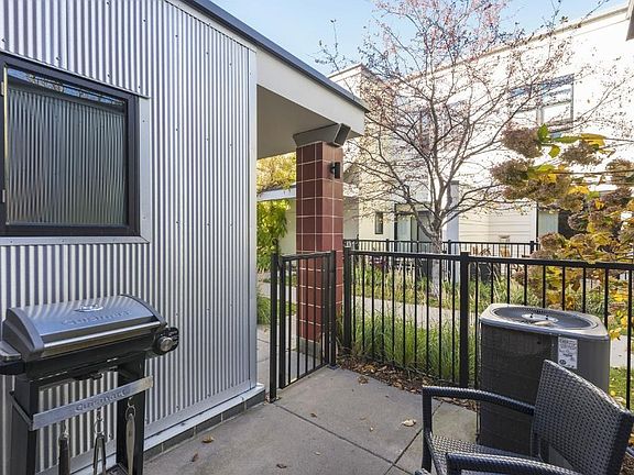3rd image of 2818 Aldrich Ave S #107