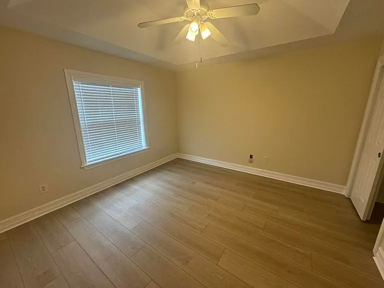 2200 SW 13th Ave — Photo 21