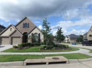 102 Deerchase Dr, Conroe, TX 77384