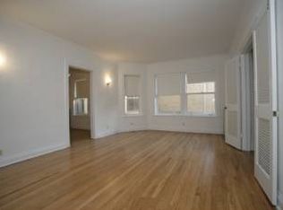 531 W Wellington Ave APT 2, Chicago, IL 60657