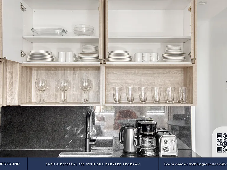527 Dean St #4L — Photo 8