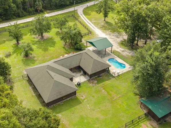 243 Turkey Run Rd, Crawfordville, FL 32327