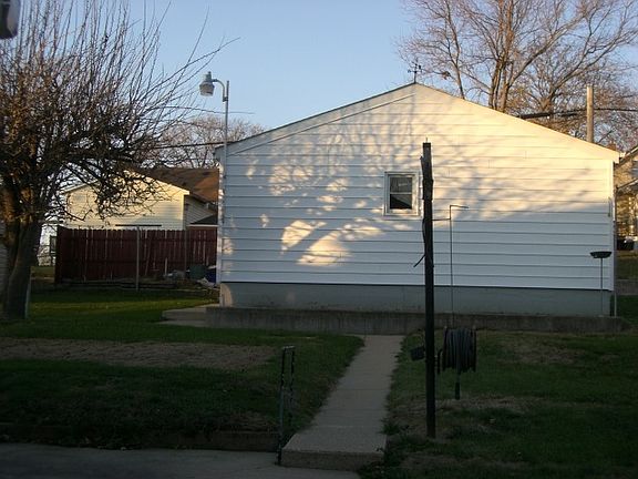 3rd image of 2212 13th Ave