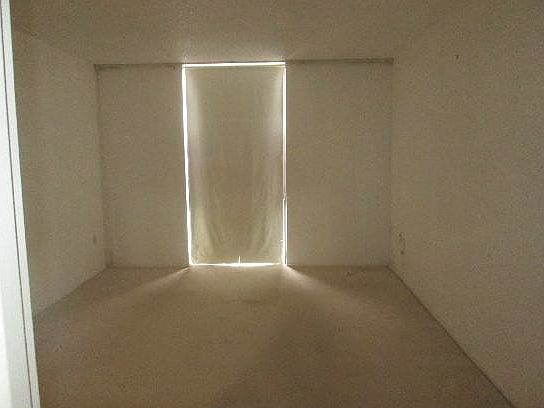 5th image of 16950 W Dixie Hwy APT 229