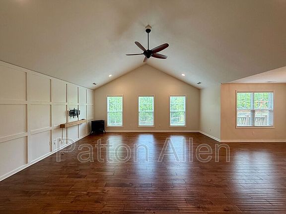 2nd image of 47 Parrot Rd