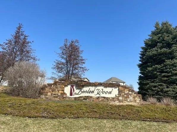 451 Burled Wood Ct, Poplar Grove, IL 61065