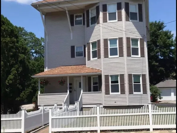 101 Lake St #1, Webster, MA 01570
