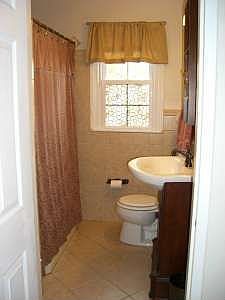 Professionally Rennovated Bathroom