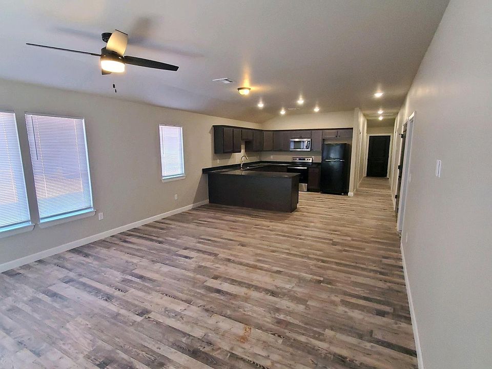 2nd image of 102 Doolittle Dr