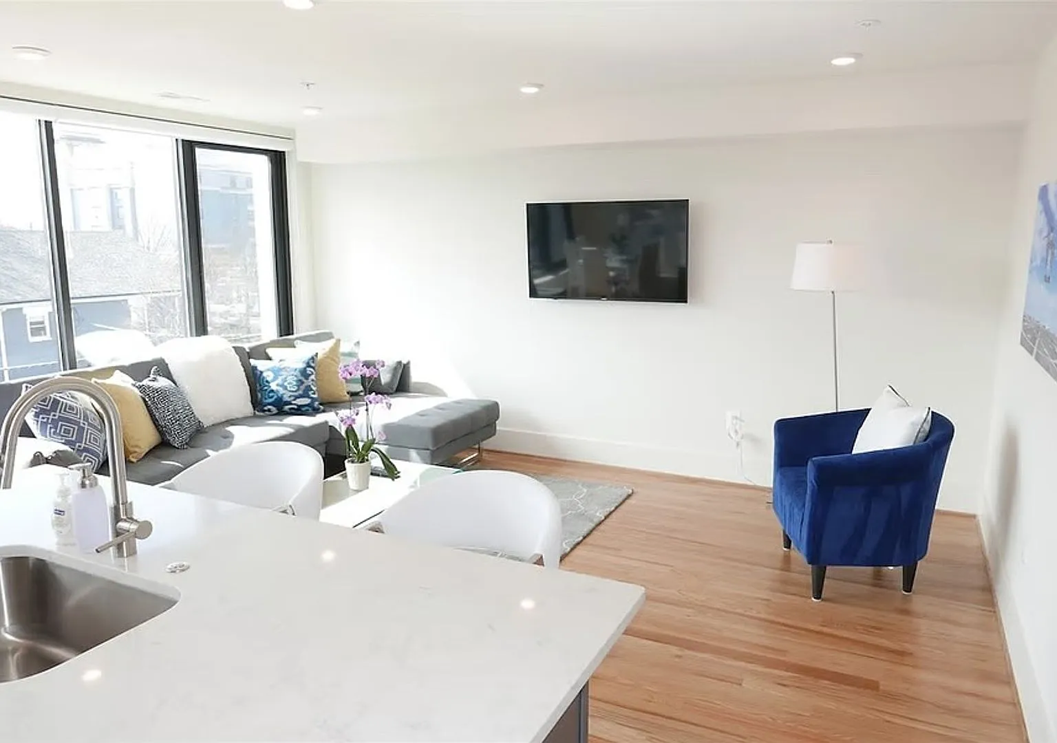 Updated 2Bedroom/2Bath - Located in Petworth DC! Easy access to Metro, dining and shopping options! — Photo 4