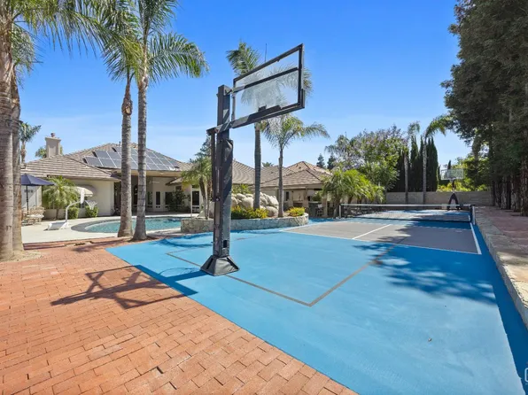 12703 Holland Park St, Bakersfield, CA 93312