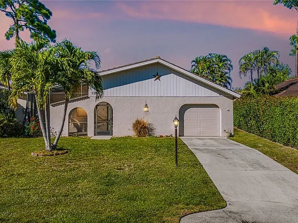 11258 La Coruna Ln, Bonita Springs, FL 34135