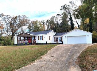 94 Webb Dr, Heflin, AL 36264