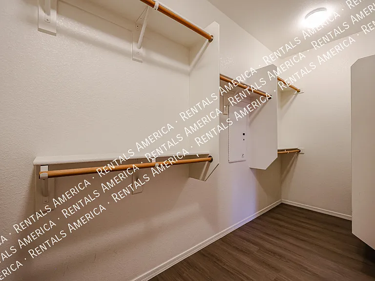 876 E Riviera Pl — Photo 27