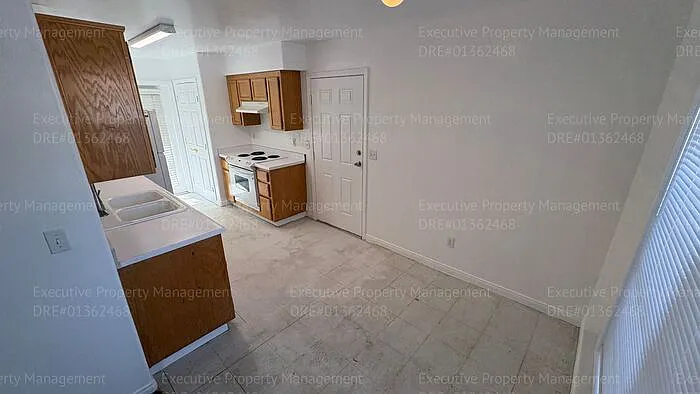 757 Spring Meadow Ct #2 — Photo 8