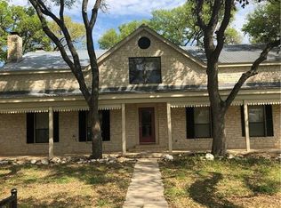 910 W McCarty Ln, San Marcos, TX 78666