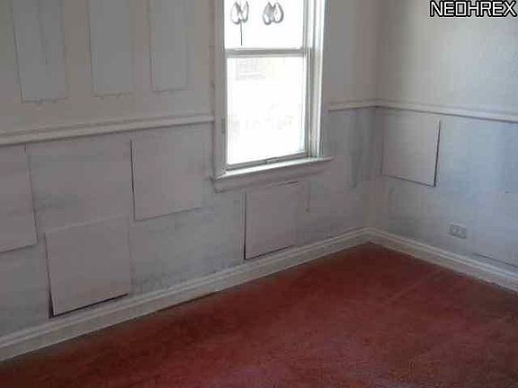 5th image of 19803 Tyronne Ave