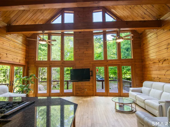 334 Ledge Road, Killingly, CT 06241