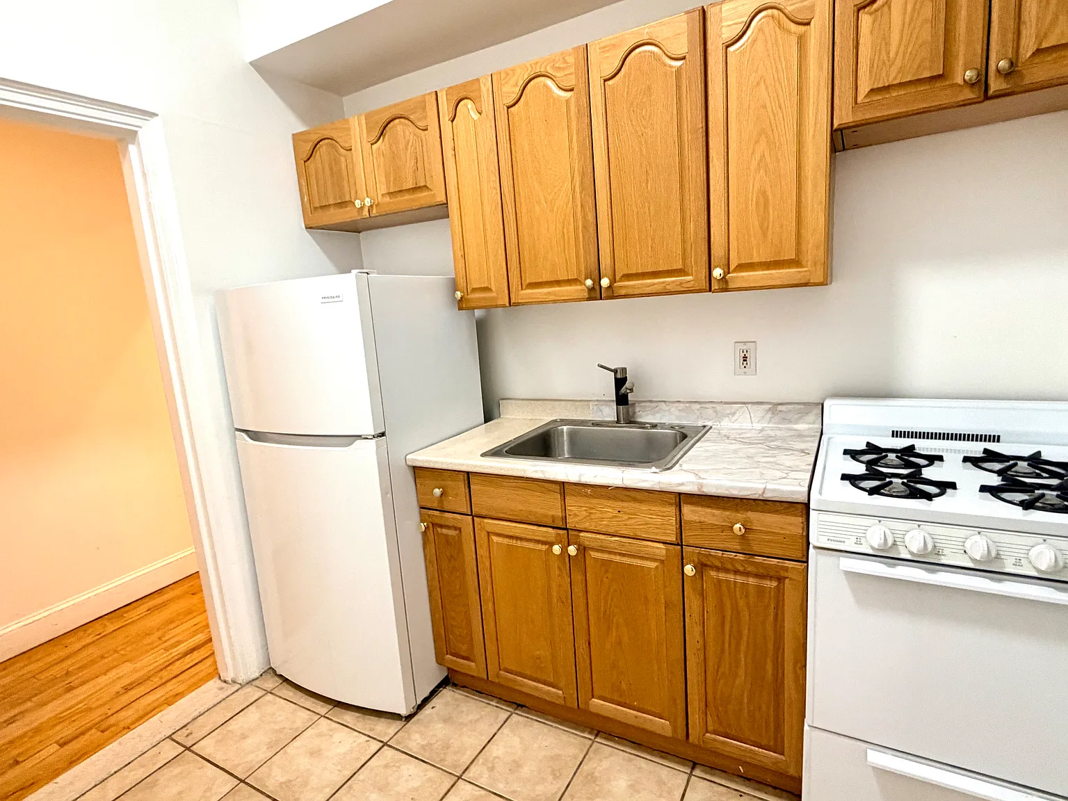 258 West 22nd Street — Photo 2