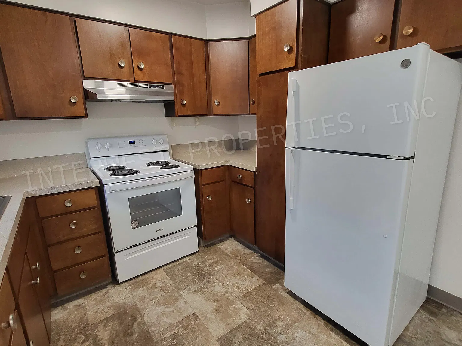 2 bed, 800 sqft, $1,595 — Photo 4