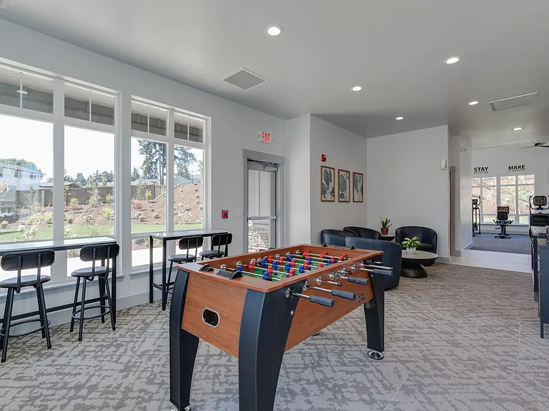 LIBERTY CREST APARTMENTS — Photo 8