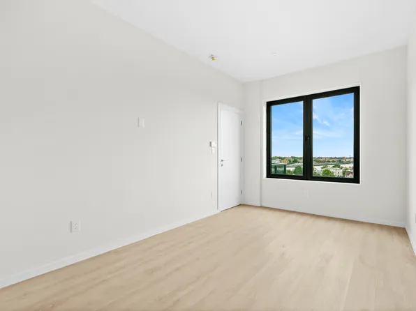 15 West End Avenue image 9 of 20