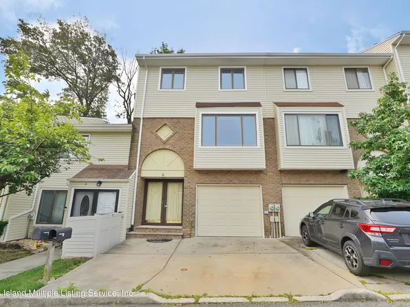 6 Ivy Ct, Staten Island, NY 10309