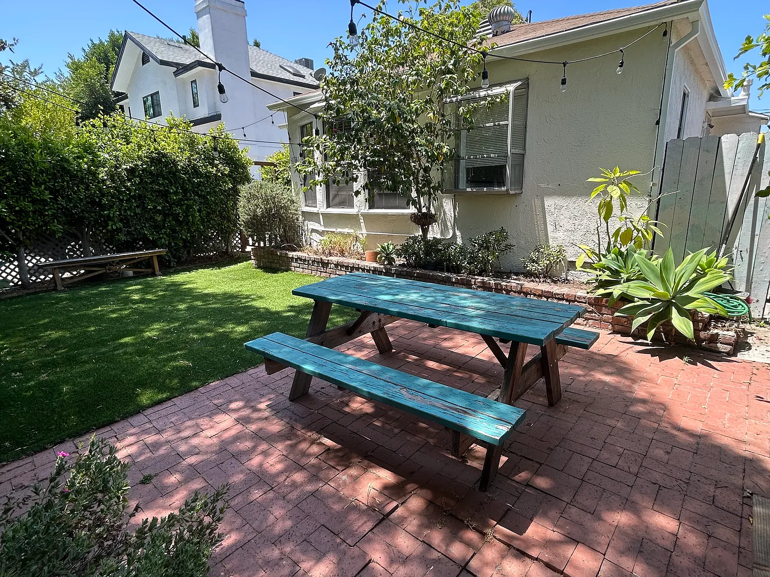 3 bed, 1050 sqft, $4,295 — Photo 4