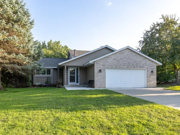9449 83rd St S, Cottage Grove, MN 55016