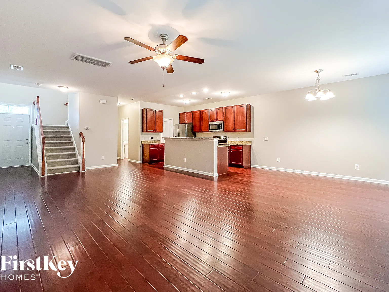 3 bed, 2.5 bath, 2068 sqft, $2,645 — Photo 2