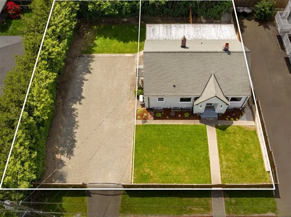 232 S 70th Street, Tacoma, WA 98408