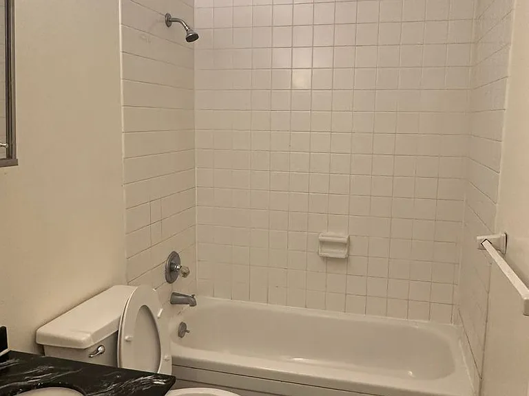 2800D Carriage Dr — Photo 8