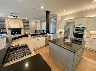 1223 Tulip Tree Ln, West Des Moines, IA 50266