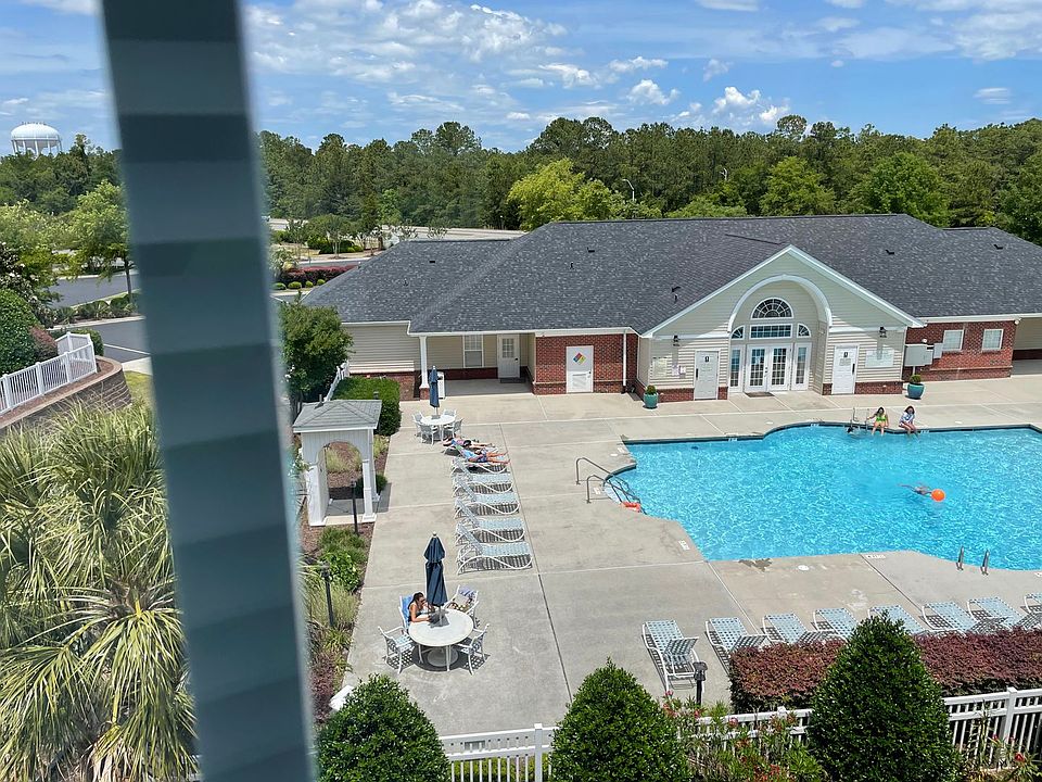 1st image of 2801 Bloomfield Ln Unit 305