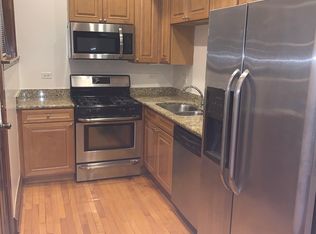 807 Dobson St APT 3, Evanston, IL 60202