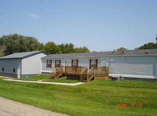 310 2nd South St, Apple River, IL 61001