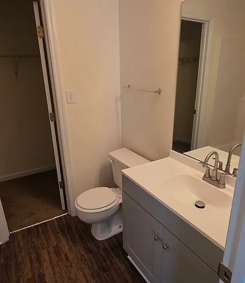 2929 Wakefield Ct — Photo 6