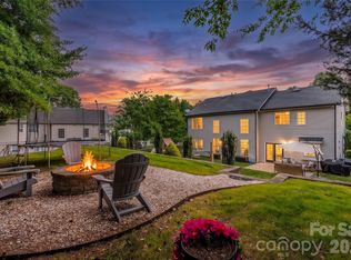 16027 Grafham Cir, Huntersville, NC 28078