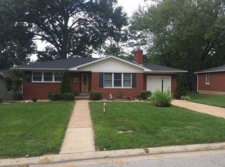 703 Evansville Ave, Waterloo, IL 62298